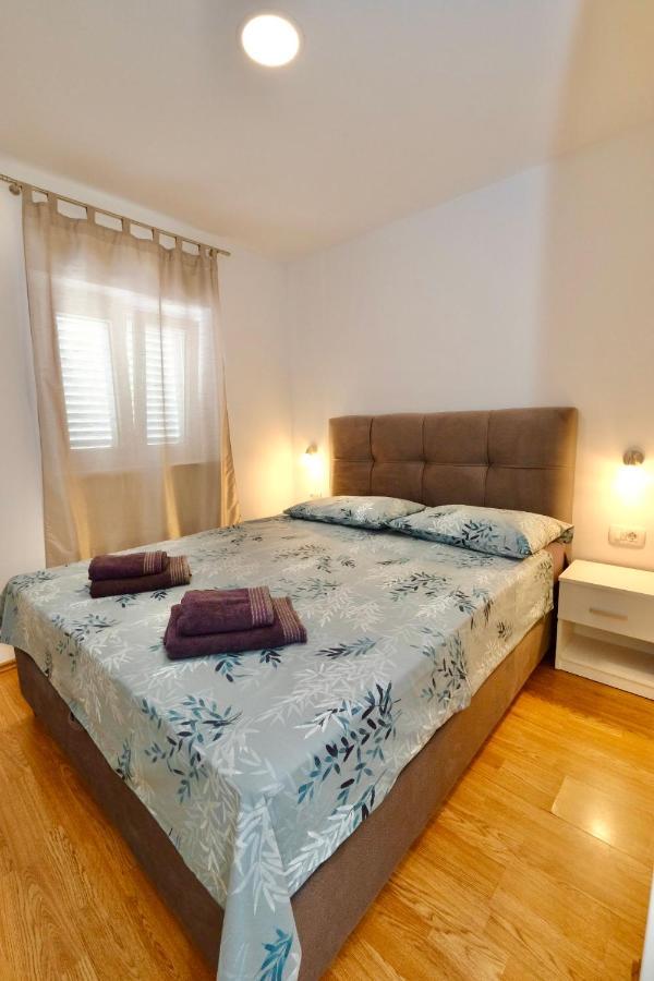 Apartment Smile Solin Exterior foto