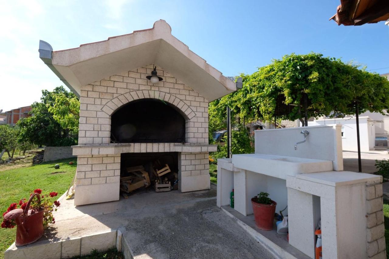 Apartment Smile Solin Exterior foto