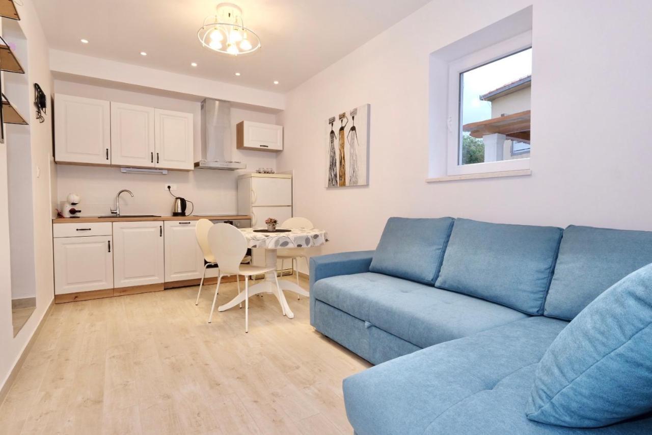 Apartment Smile Solin Exterior foto